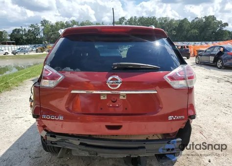 2015 Nissan Rogue S z USA, uszkodzony, nr VIN 5N1AT2MV8FC809231